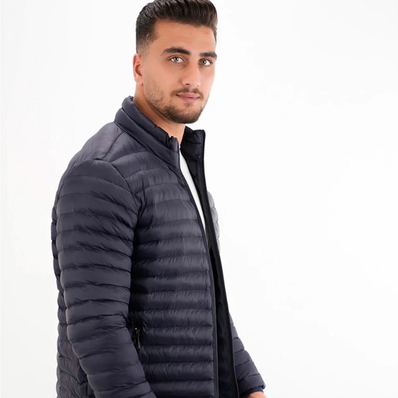 Men Quilted Regular Fit Zip-Front Puffer Jacket - Picture 1 of 8